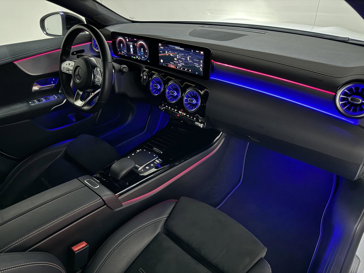 Mercedes-Benz CLA 250e AMG Edition Pano Sfeer Carplay 360º