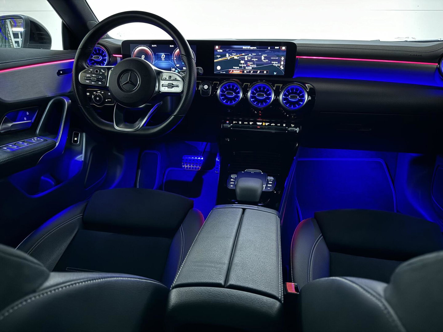 Mercedes-Benz CLA 250e AMG Edition Pano Sfeer Carplay 360º