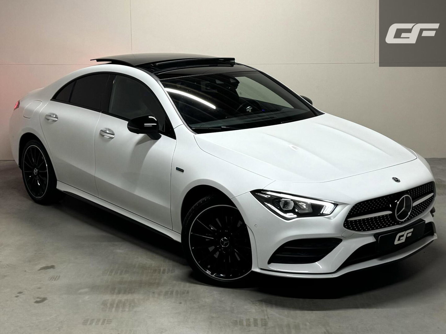 Mercedes-Benz CLA 250e AMG Edition Pano Sfeer Carplay 360º