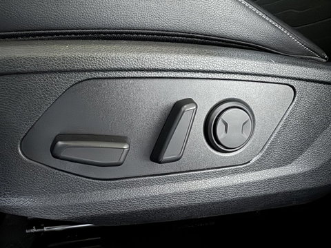 Kia Sportage 1.6 T-GDi Plug-in Hybrid AWD Pano 360° Carplay Trekh. ACC