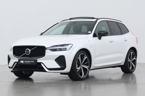 Volvo XC60 T8 Ultra Dark | Luchtvering | Bowers&Wilkins | Panoramadak | Massage | 360° Camera | Head-Up | ACC