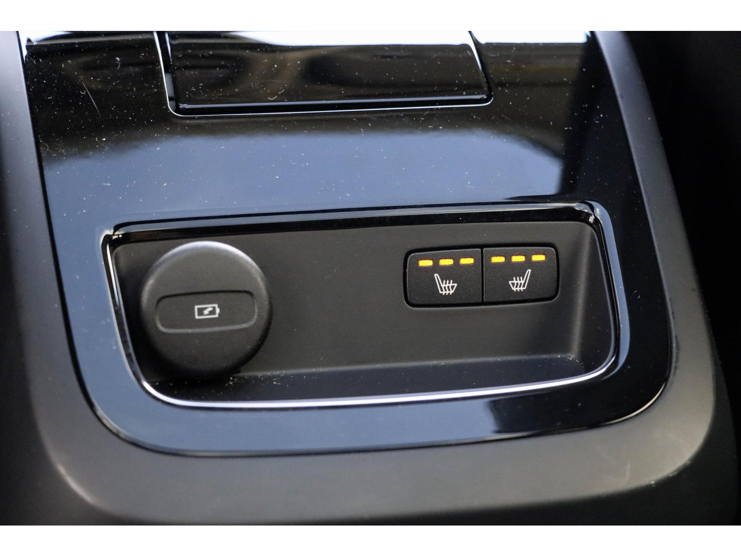 Volvo V60 T6 AWD Plus Dark Panoramadak HeadUp Display 360 Cam Alarm Getint glas Bright Dusk