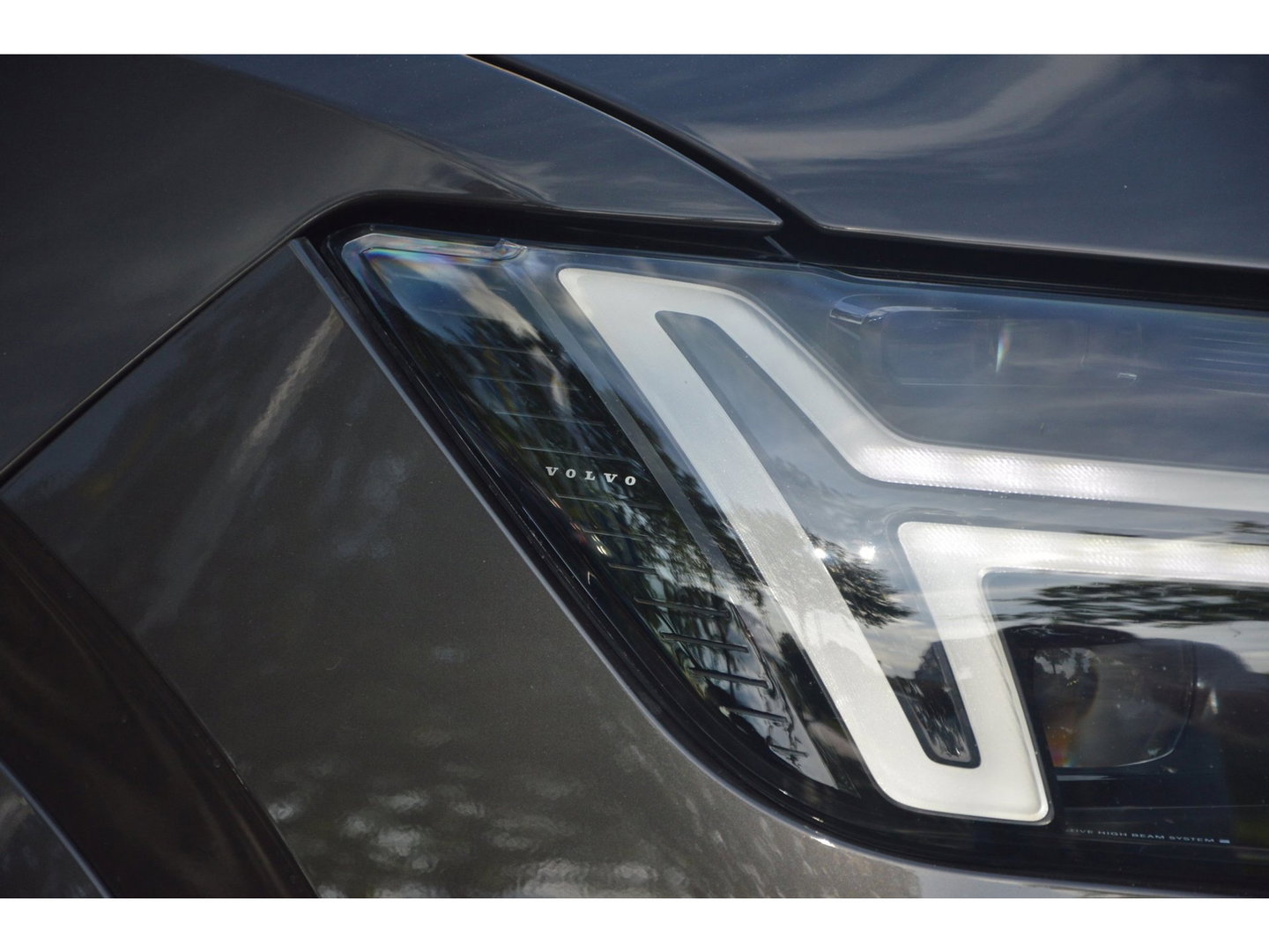 Volvo XC90 T8 Hybride AWD Ultra Dark | Luchtvering | Massage | Head-Up | Ventilatie stoelen | 360° Camera | Panoramadak |