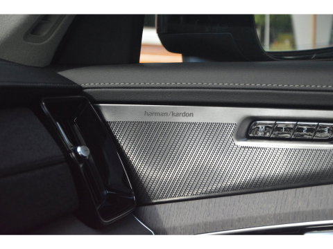 Volvo XC90 T8 Hybride AWD Ultra Dark | Luchtvering | Massage | Head-Up | Ventilatie stoelen | 360° Camera | Panoramadak |