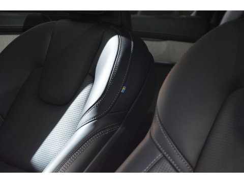 Volvo XC90 T8 Hybride AWD Ultra Dark | Luchtvering | Massage | Head-Up | Ventilatie stoelen | 360° Camera | Panoramadak |