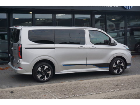 Ford Transit Custom 320S 170PK DC Sport AUT BPM VRIJ Demo!! Navi, ACC, 360° Cam, 19" LM, Elek. Schuifdeur!! NR. ART01*
