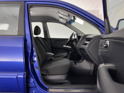 Kia Sportage 2.0 CVVT Executive *AIRCO | CRUISE | COMFORT-SEATS | RADIO-CD/MP3 | TOWBAR | 16''ALU*