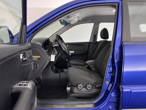 Kia Sportage 2.0 CVVT Executive *AIRCO | CRUISE | COMFORT-SEATS | RADIO-CD/MP3 | TOWBAR | 16''ALU*