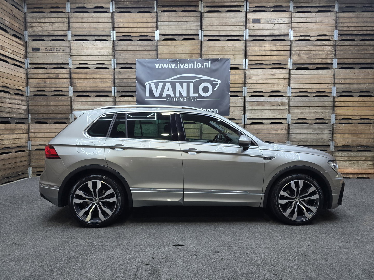 Volkswagen Tiguan 1.5 TSI Comfortline Business R Line Navi VCP Camera Trekhaak 20"LM