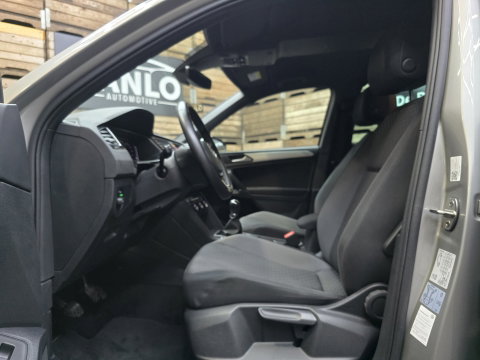 Volkswagen Tiguan 1.5 TSI Comfortline Business R Line Navi VCP Camera Trekhaak 20"LM