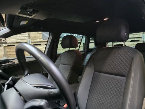 Volkswagen Tiguan 1.5 TSI Comfortline Business R Line Navi VCP Camera Trekhaak 20"LM