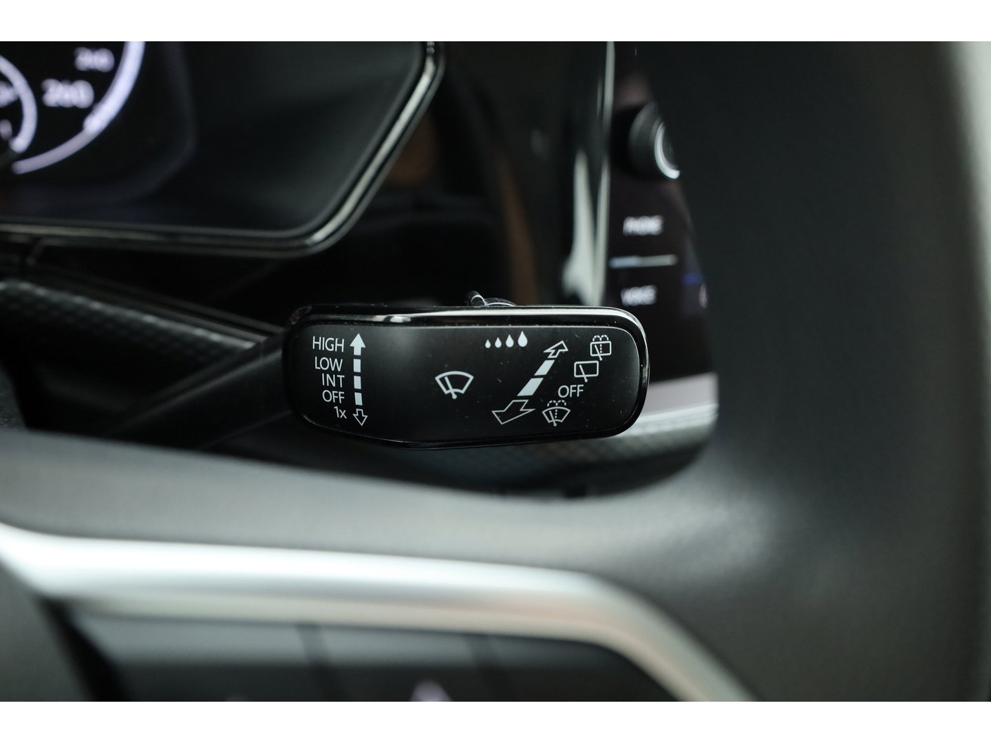 Volkswagen T-Cross 1.0 TSI Style | Rijklaar! | Apple CarPlay & Android Auto | Cruise | Navi | Stoelverw. | Dodehoekdet. | PDC V+A