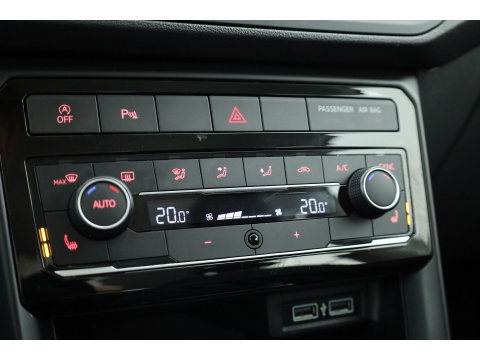 Volkswagen T-Cross 1.0 TSI Style | Rijklaar! | Apple CarPlay & Android Auto | Cruise | Navi | Stoelverw. | Dodehoekdet. | PDC V+A