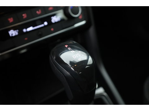 Volkswagen T-Cross 1.0 TSI Style | Rijklaar! | Apple CarPlay & Android Auto | Cruise | Navi | Stoelverw. | Dodehoekdet. | PDC V+A