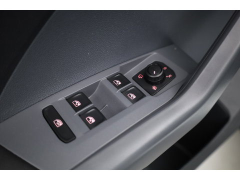 Volkswagen T-Cross 1.0 TSI Style | Rijklaar! | Apple CarPlay & Android Auto | Cruise | Navi | Stoelverw. | Dodehoekdet. | PDC V+A