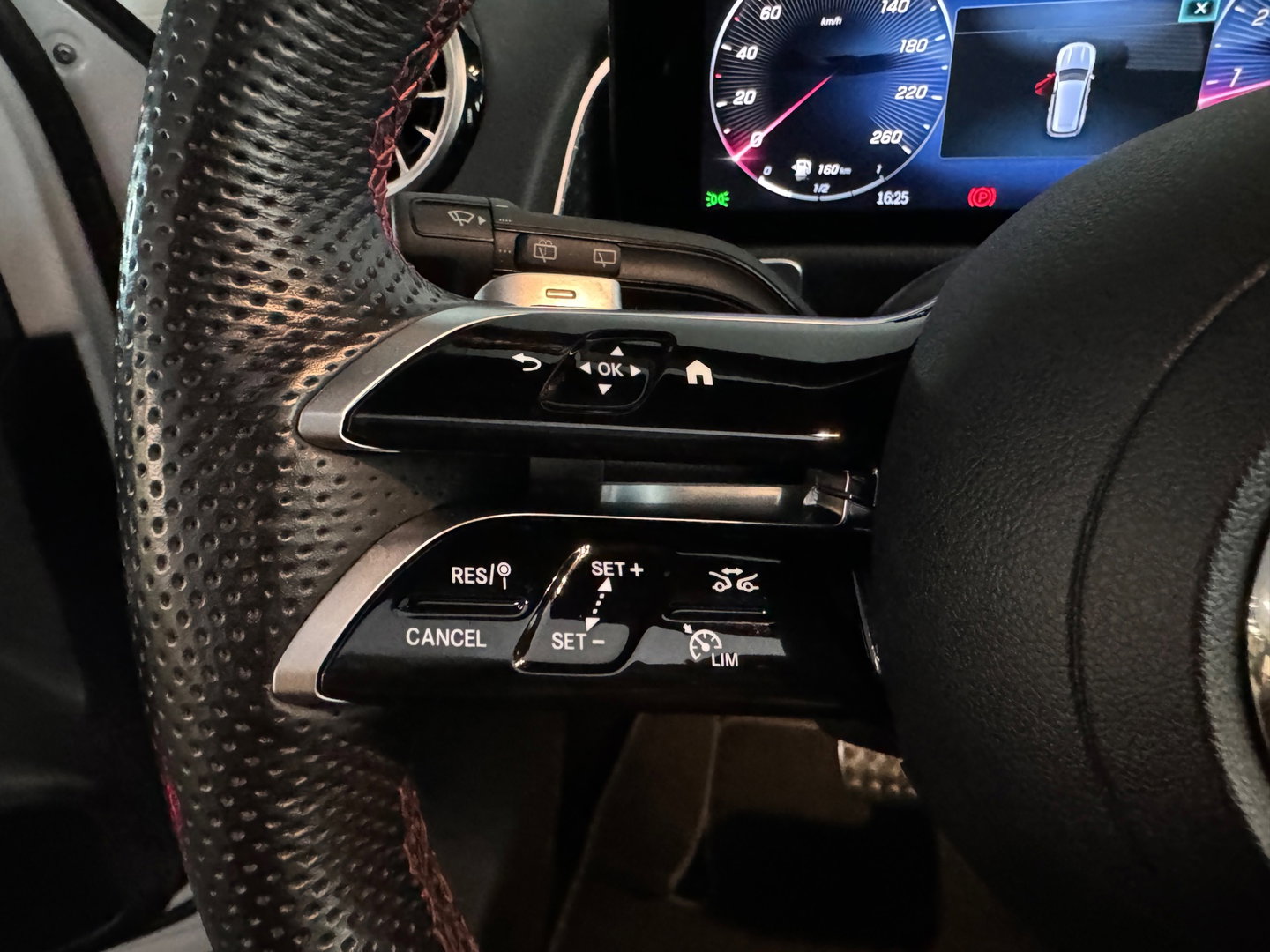 Mercedes-Benz GLB 180 Star Edition AMG Line Plus Pano|Sfeer|Blindspot|360 Camera
