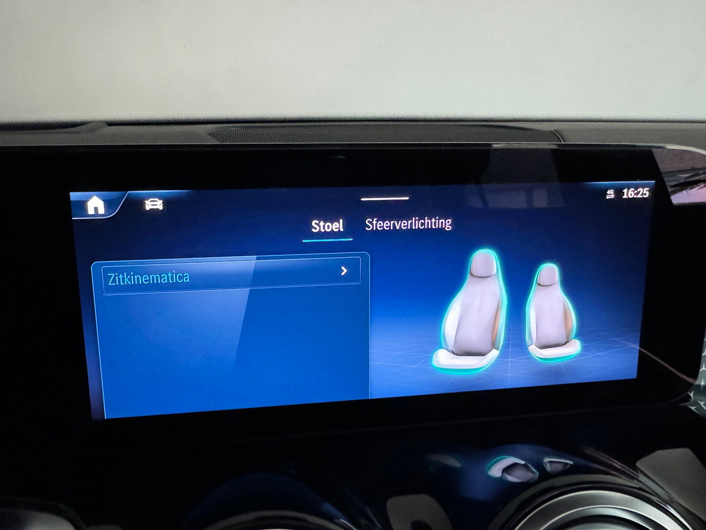 Mercedes-Benz GLB 180 Star Edition AMG Line Plus Pano|Sfeer|Blindspot|360 Camera