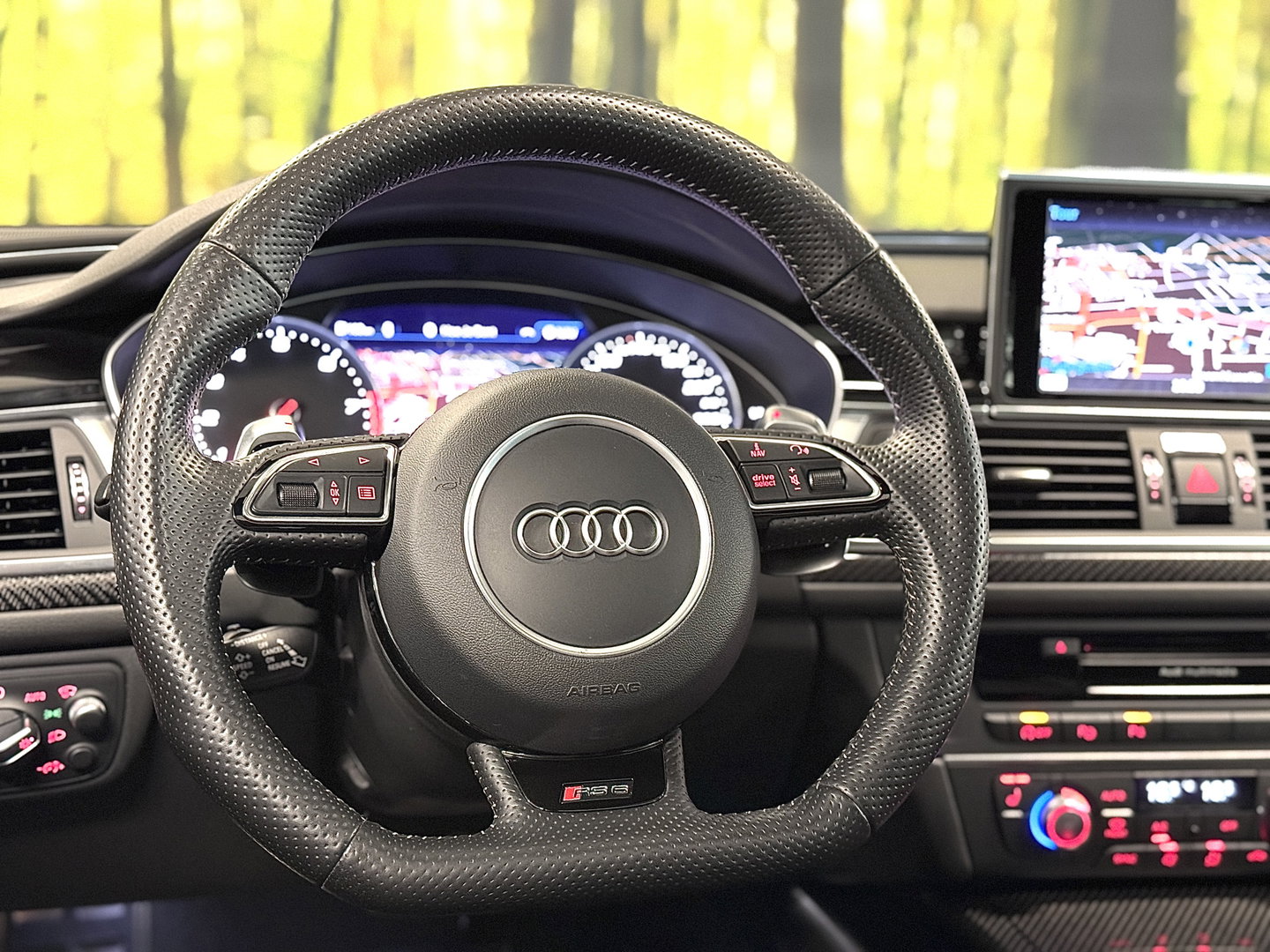 Audi RS6 4.0 TFSI Quattro Performance Pro Line Plus | 605 PK! | Keramische Remmen | Panoramadak | Leder | Apple Carplay | Android Auto | Adaptieve Cruise Control | Dodehoek Sensor | Lane Assist | Bose | 360° Graden Camera |