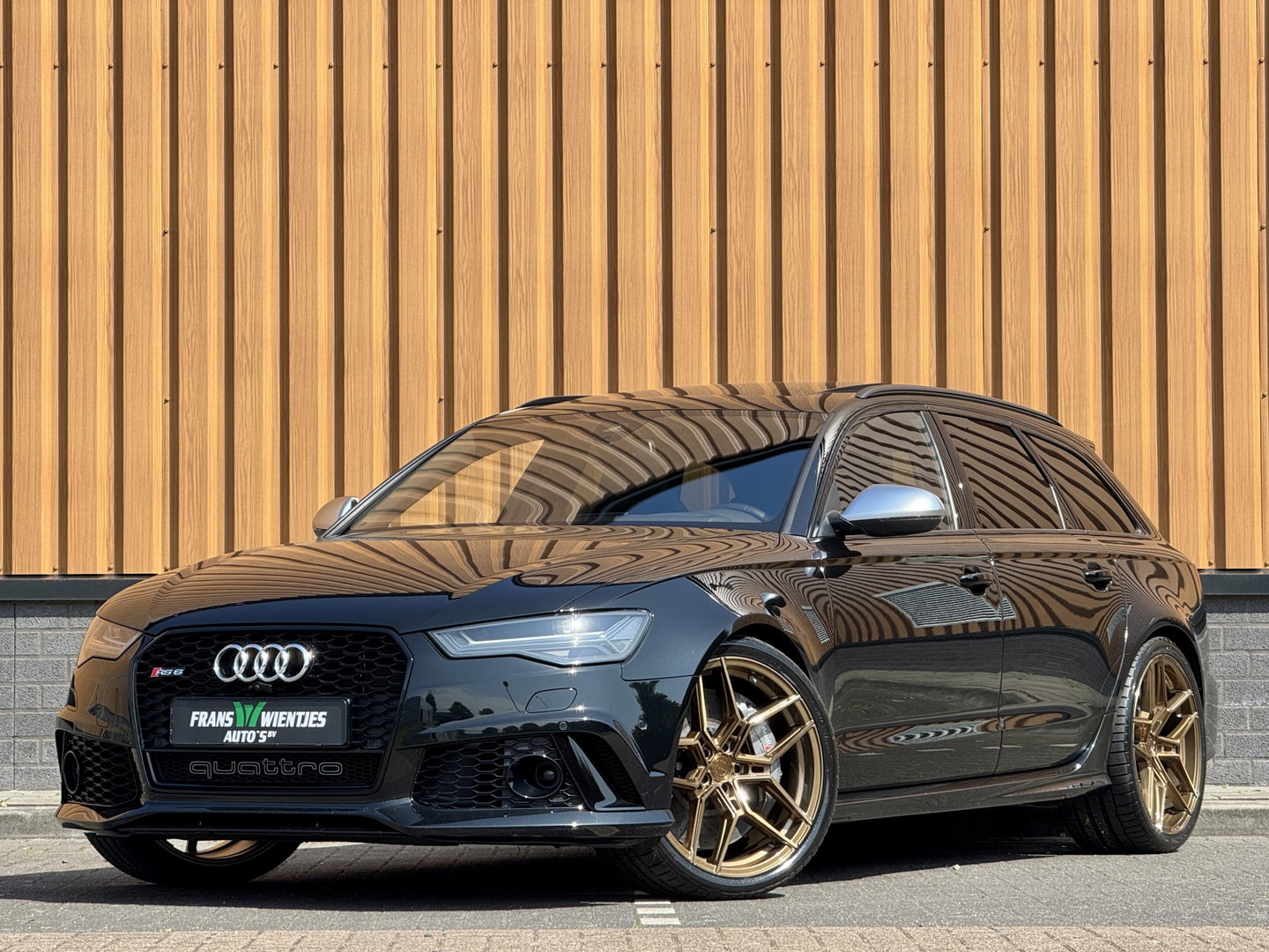 Audi RS6 4.0 TFSI Quattro Performance Pro Line Plus | 605 PK! | Keramische Remmen | Panoramadak | Leder | Apple Carplay | Android Auto | Adaptieve Cruise Control | Dodehoek Sensor | Lane Assist | Bose | 360° Graden Camera |