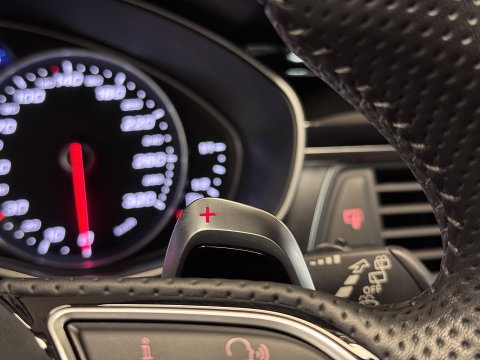 Audi RS6 4.0 TFSI Quattro Performance Pro Line Plus | 605 PK! | Keramische Remmen | Panoramadak | Leder | Apple Carplay | Android Auto | Adaptieve Cruise Control | Dodehoek Sensor | Lane Assist | Bose | 360° Graden Camera |
