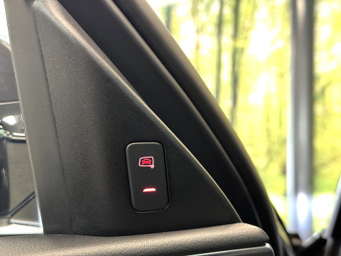Audi RS6 4.0 TFSI Quattro Performance Pro Line Plus | 605 PK! | Keramische Remmen | Panoramadak | Leder | Apple Carplay | Android Auto | Adaptieve Cruise Control | Dodehoek Sensor | Lane Assist | Bose | 360° Graden Camera |