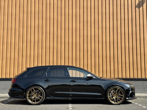 Audi RS6 4.0 TFSI Quattro Performance Pro Line Plus | 605 PK! | Keramische Remmen | Panoramadak | Leder | Apple Carplay | Android Auto | Adaptieve Cruise Control | Dodehoek Sensor | Lane Assist | Bose | 360° Graden Camera |
