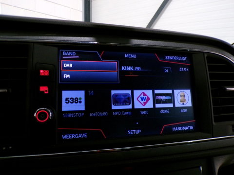 SEAT Leon 1.4 TSI FR Maxton Apple-carplay / Android-Auto Stoelverwarming 19"Velgen Seat-Sound Drive-Mode Parkeersensoren Garantie