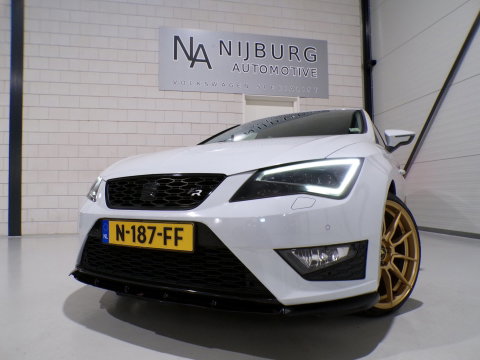 SEAT Leon 1.4 TSI FR Maxton Apple-carplay / Android-Auto Stoelverwarming 19"Velgen Seat-Sound Drive-Mode Parkeersensoren Garantie