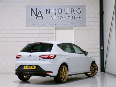 SEAT Leon 1.4 TSI FR Maxton Apple-carplay / Android-Auto Stoelverwarming 19"Velgen Seat-Sound Drive-Mode Parkeersensoren Garantie
