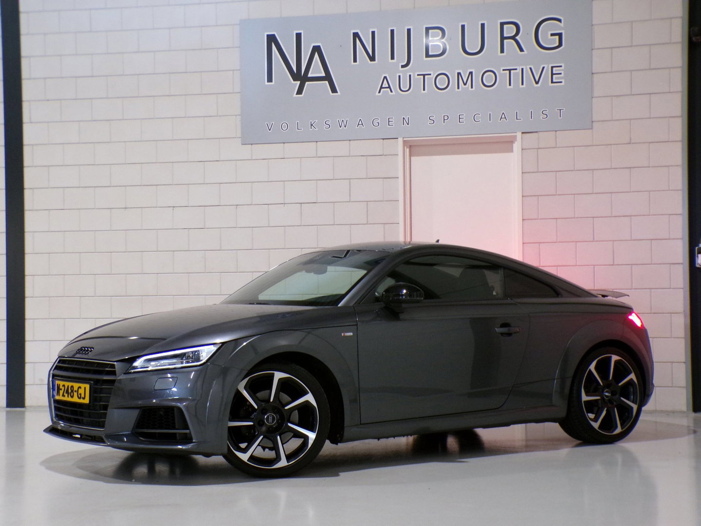 Audi TT 1.8 TFSI S-Line "Automaat" 2x S line Apple-Carplay Stoelverwarming Xenon-LED Keyless Parkeersensoren 1-jaar garantie