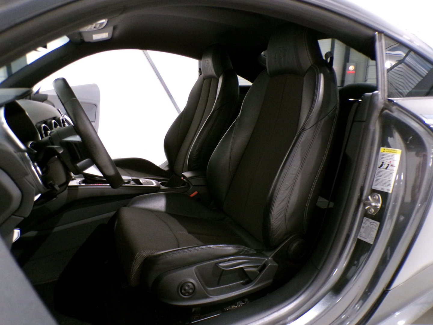 Audi TT 1.8 TFSI S-Line "Automaat" 2x S line Apple-Carplay Stoelverwarming Xenon-LED Keyless Parkeersensoren 1-jaar garantie
