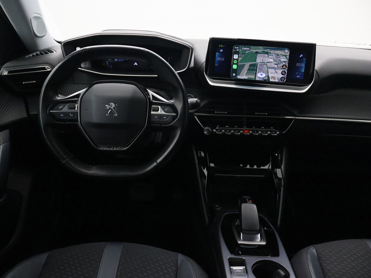 Peugeot e-2008
