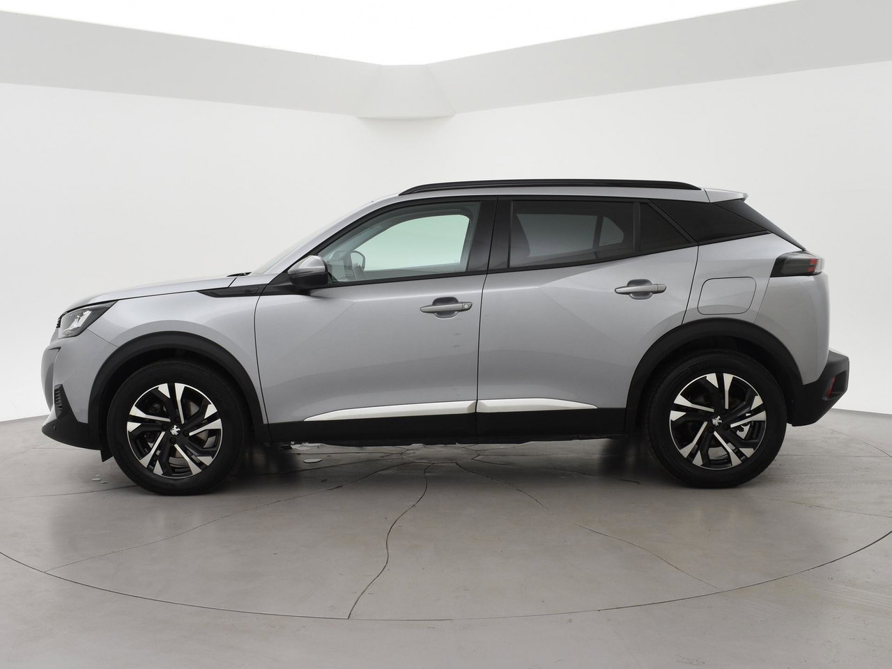 Peugeot e-2008