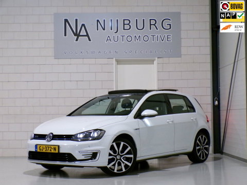 Volkswagen Golf 1.4 TSI GTE "Origineel NL!" Pano Adaptive-cruise Trekhaak Apple-Carplay Android-Auto Camera FULL-LED Garantie