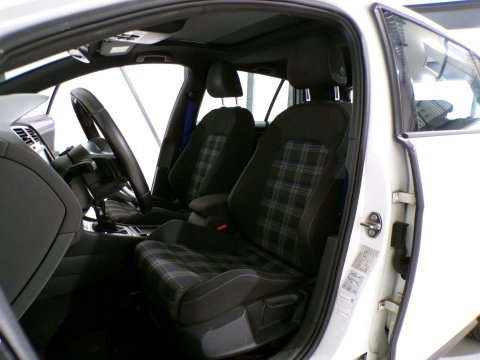 Volkswagen Golf 1.4 TSI GTE "Origineel NL!" Pano Adaptive-cruise Trekhaak Apple-Carplay Android-Auto Camera FULL-LED Garantie