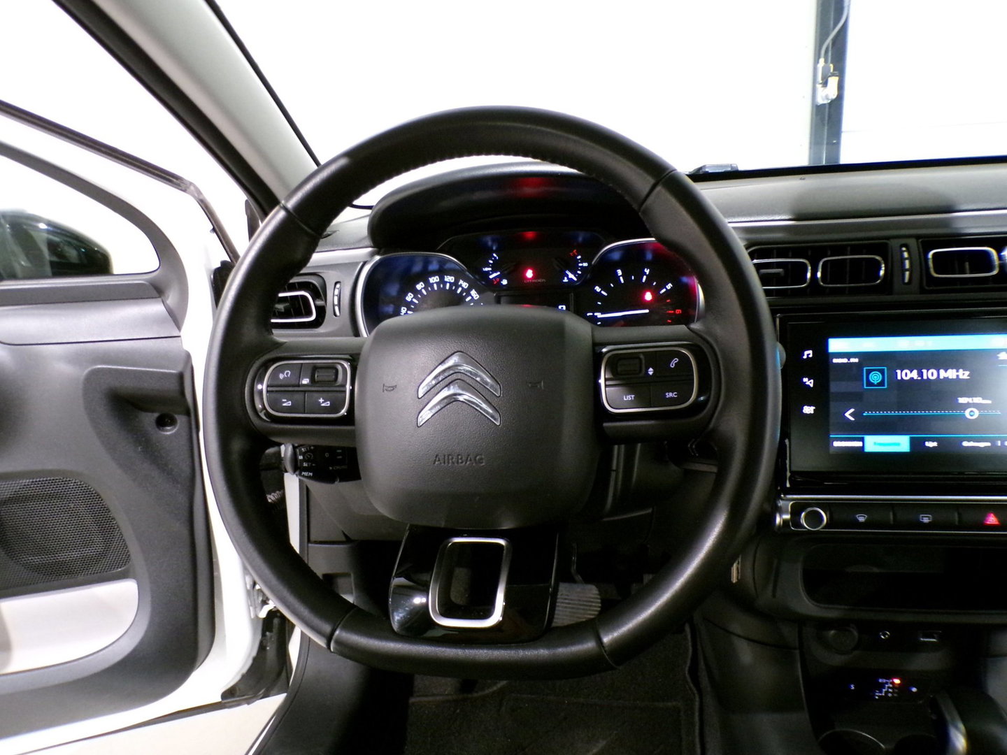 Citroën C3 1.2 PureTech S&S Shine "Origineel NL!" Automaat! Apple-Carplay Android-Auto Achteruitrijcamera Parkeersensoren Garantie