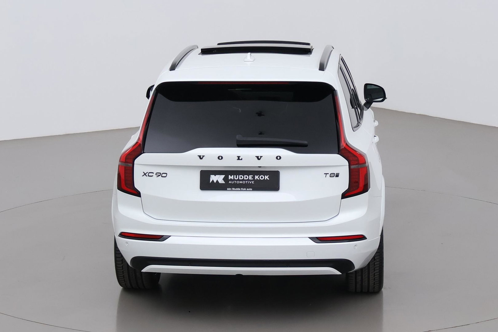 Volvo XC90 T8 Ultra Black Edition | Luchtvering | Trekhaak | Head-Up | 360° Camera | Panoramadak