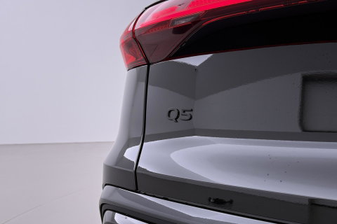 Audi Q5 2.0 TFSI e-hybrid Quattro S edition Competition | Panoramadak | 21 inch | Trekhaak