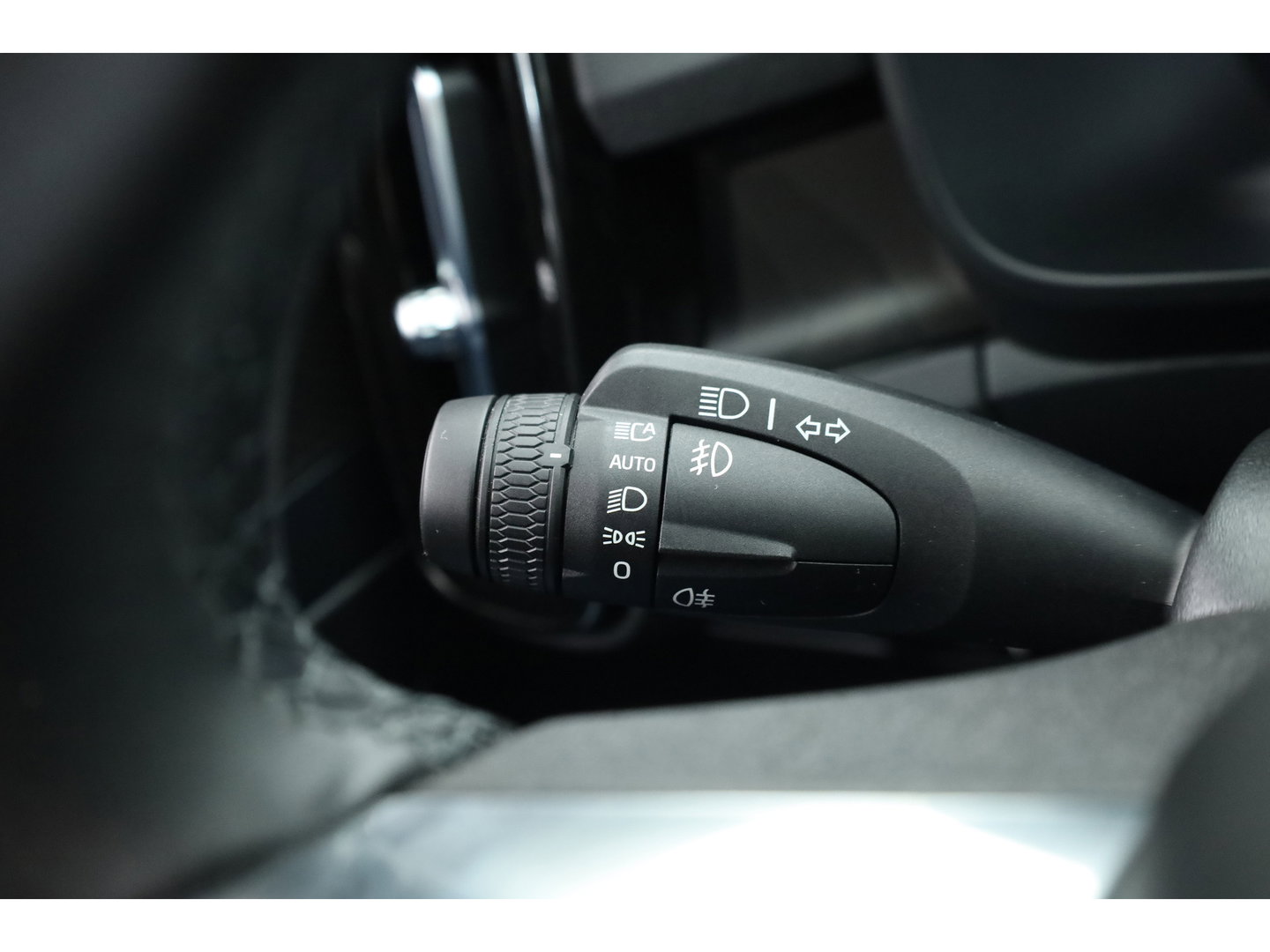 Volvo XC40 1.5 T5 Plug-in hybrid Plus Bright | Facelift | Vol Leder | Adaptieve Cruise | H&K Audio | Camera |