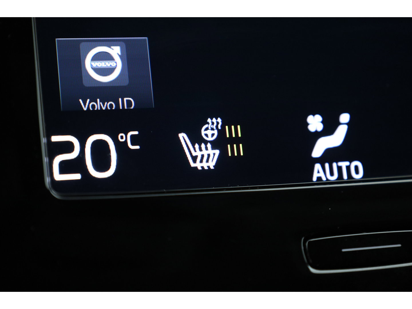 Volvo XC40 1.5 T5 Plug-in hybrid Plus Bright | Facelift | Vol Leder | Adaptieve Cruise | H&K Audio | Camera |