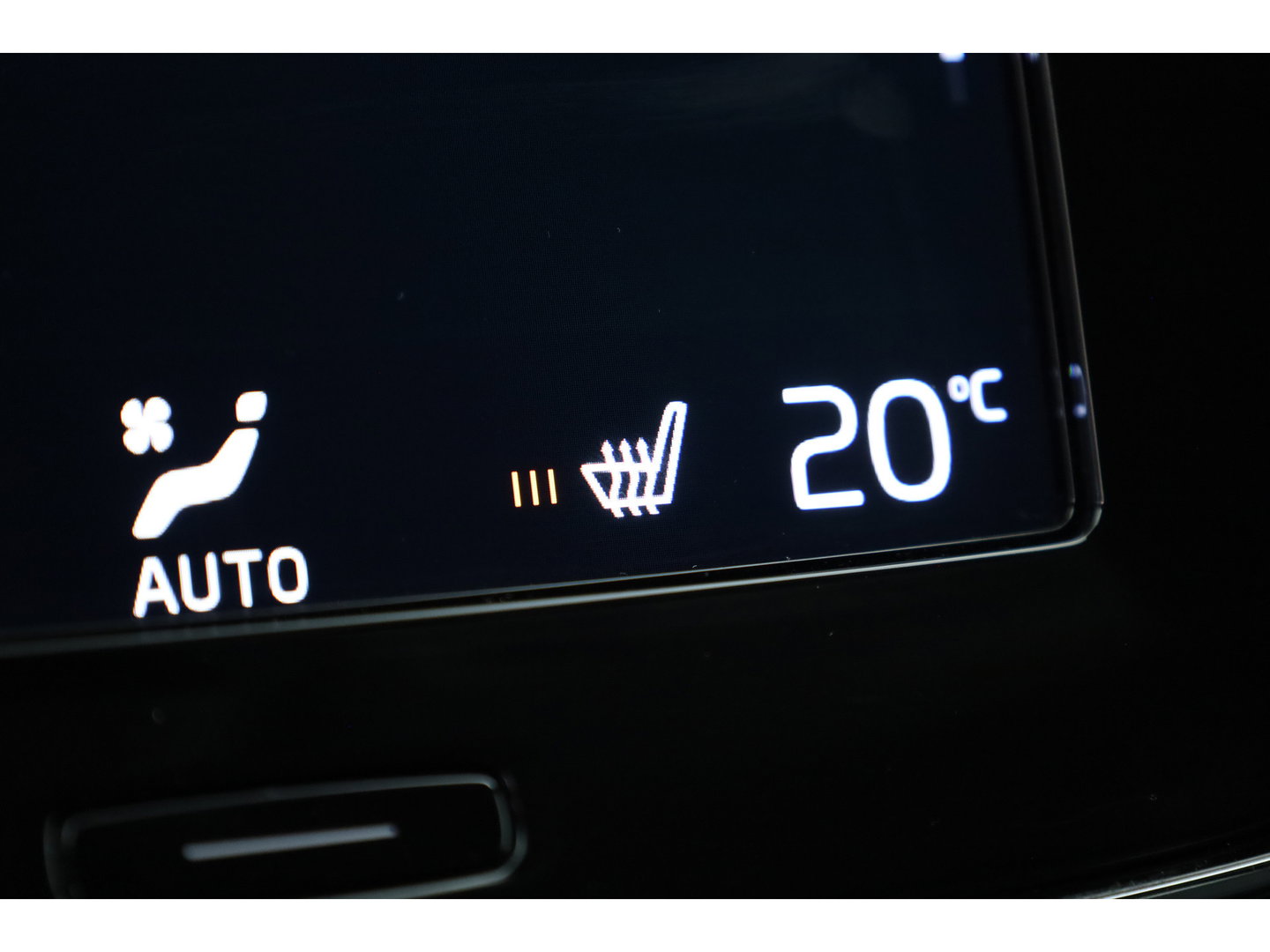 Volvo XC40 1.5 T5 Plug-in hybrid Plus Bright | Facelift | Vol Leder | Adaptieve Cruise | H&K Audio | Camera |