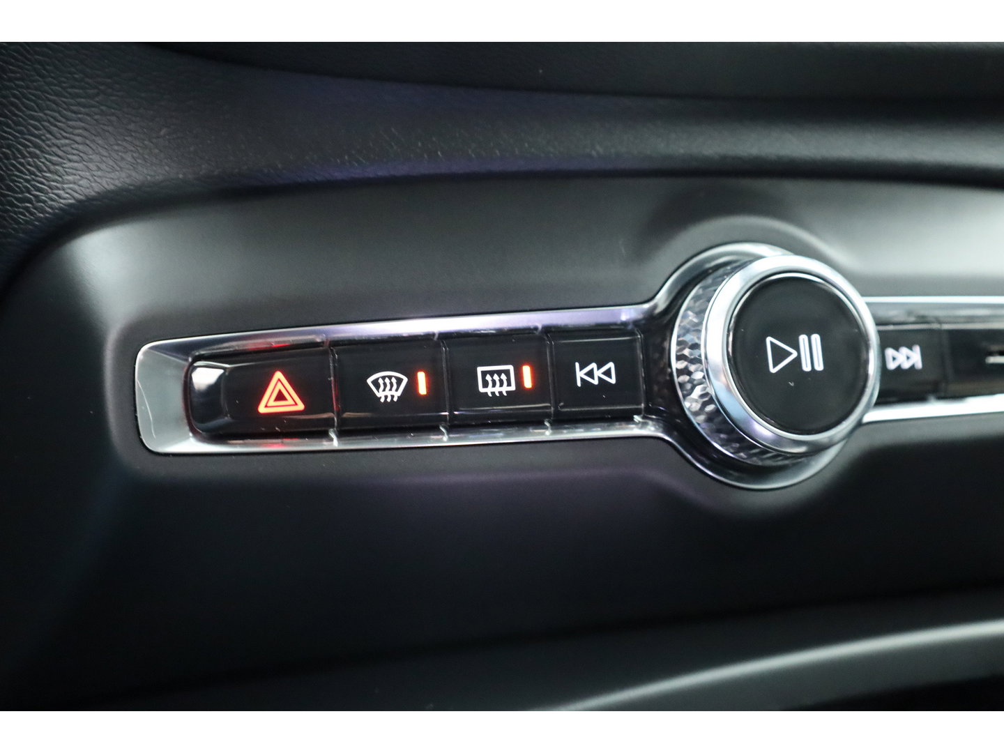 Volvo XC40 1.5 T5 Plug-in hybrid Plus Bright | Facelift | Vol Leder | Adaptieve Cruise | H&K Audio | Camera |
