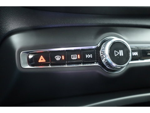 Volvo XC40 1.5 T5 Plug-in hybrid Plus Bright | Facelift | Vol Leder | Adaptieve Cruise | H&K Audio | Camera |