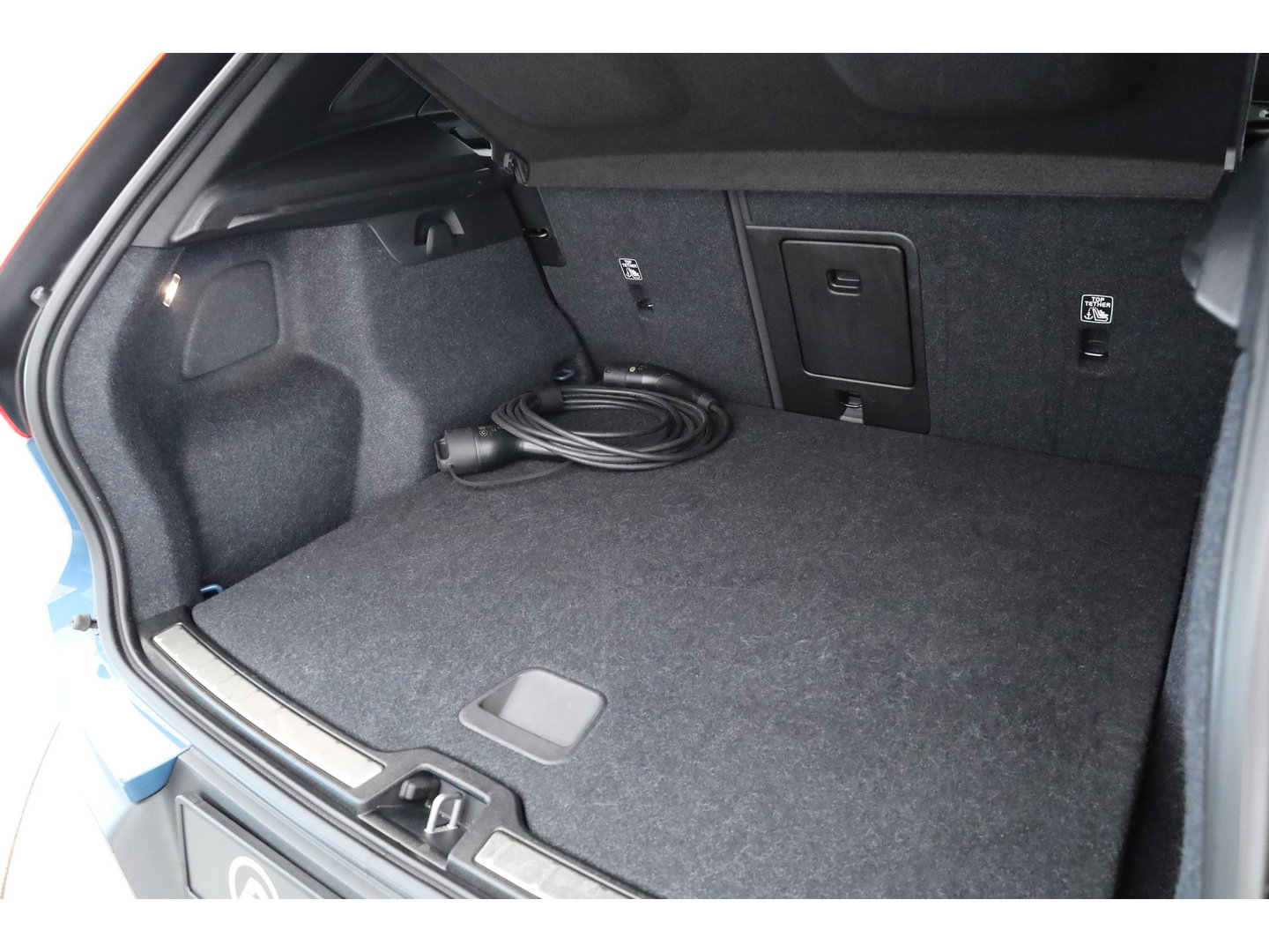 Volvo XC40 1.5 T5 Plug-in hybrid Plus Bright | Facelift | Vol Leder | Adaptieve Cruise | H&K Audio | Camera |