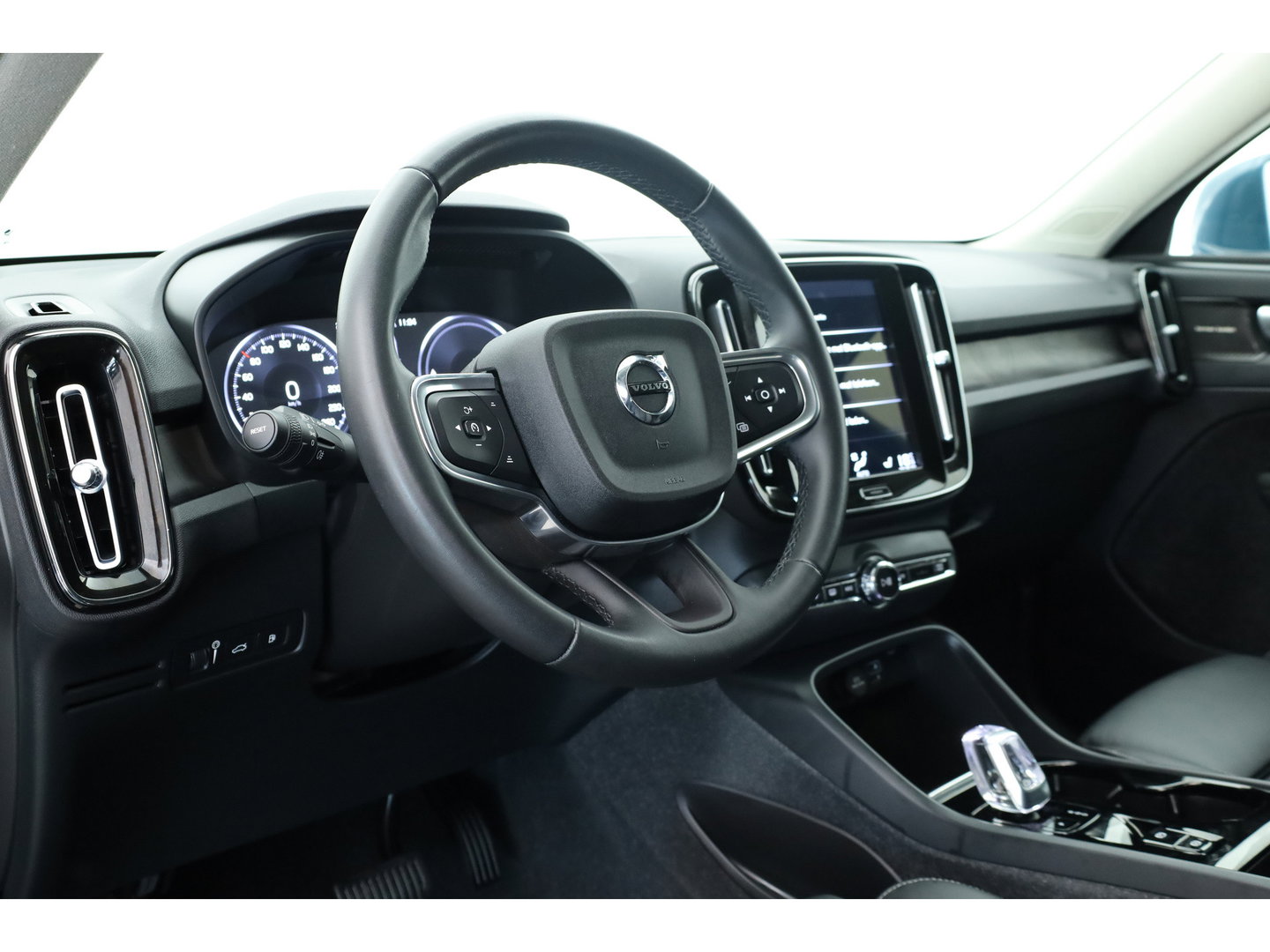 Volvo XC40 1.5 T5 Plug-in hybrid Plus Bright | Facelift | Vol Leder | Adaptieve Cruise | H&K Audio | Camera |