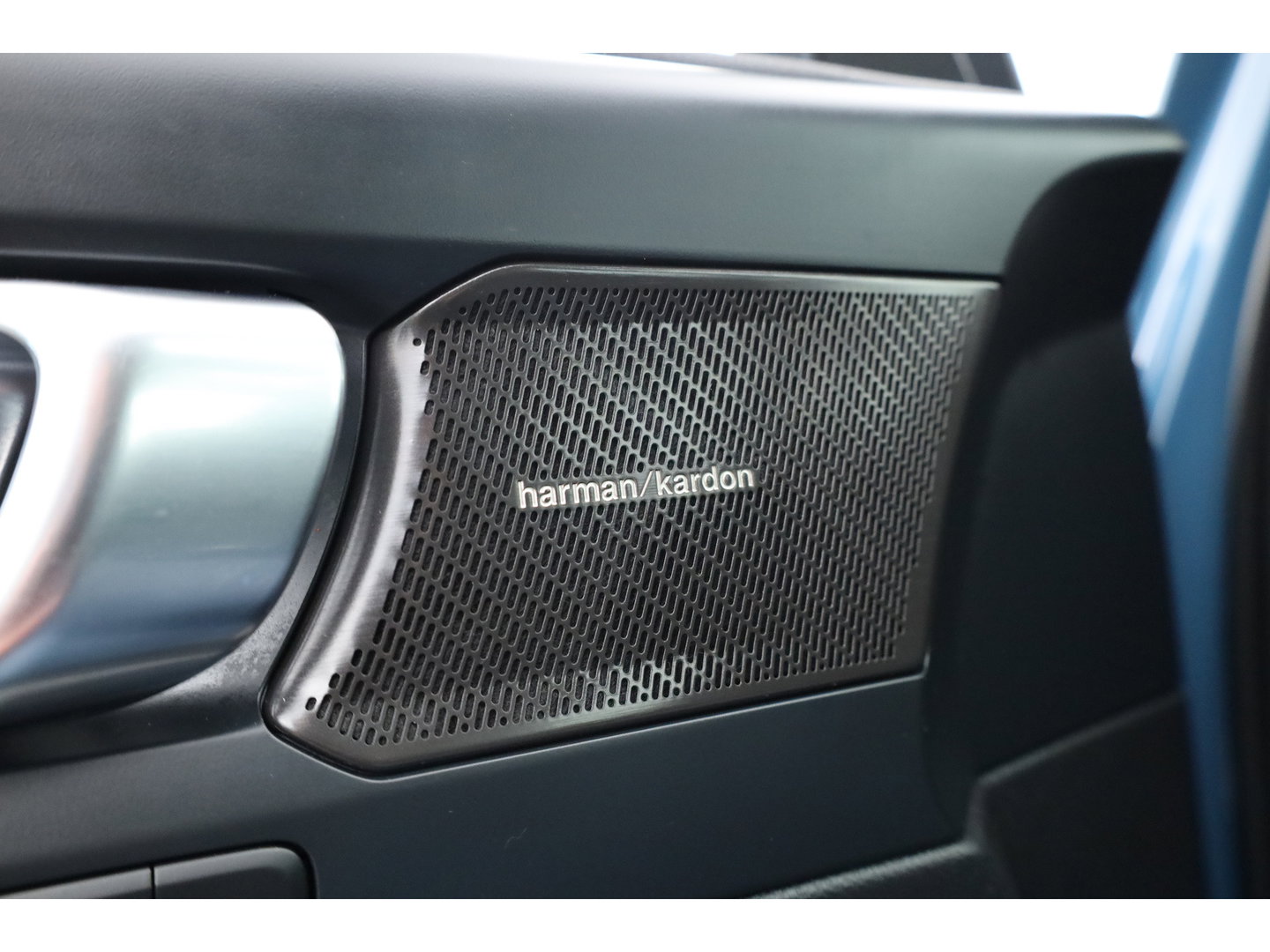 Volvo XC40 1.5 T5 Plug-in hybrid Plus Bright | Facelift | Vol Leder | Adaptieve Cruise | H&K Audio | Camera |