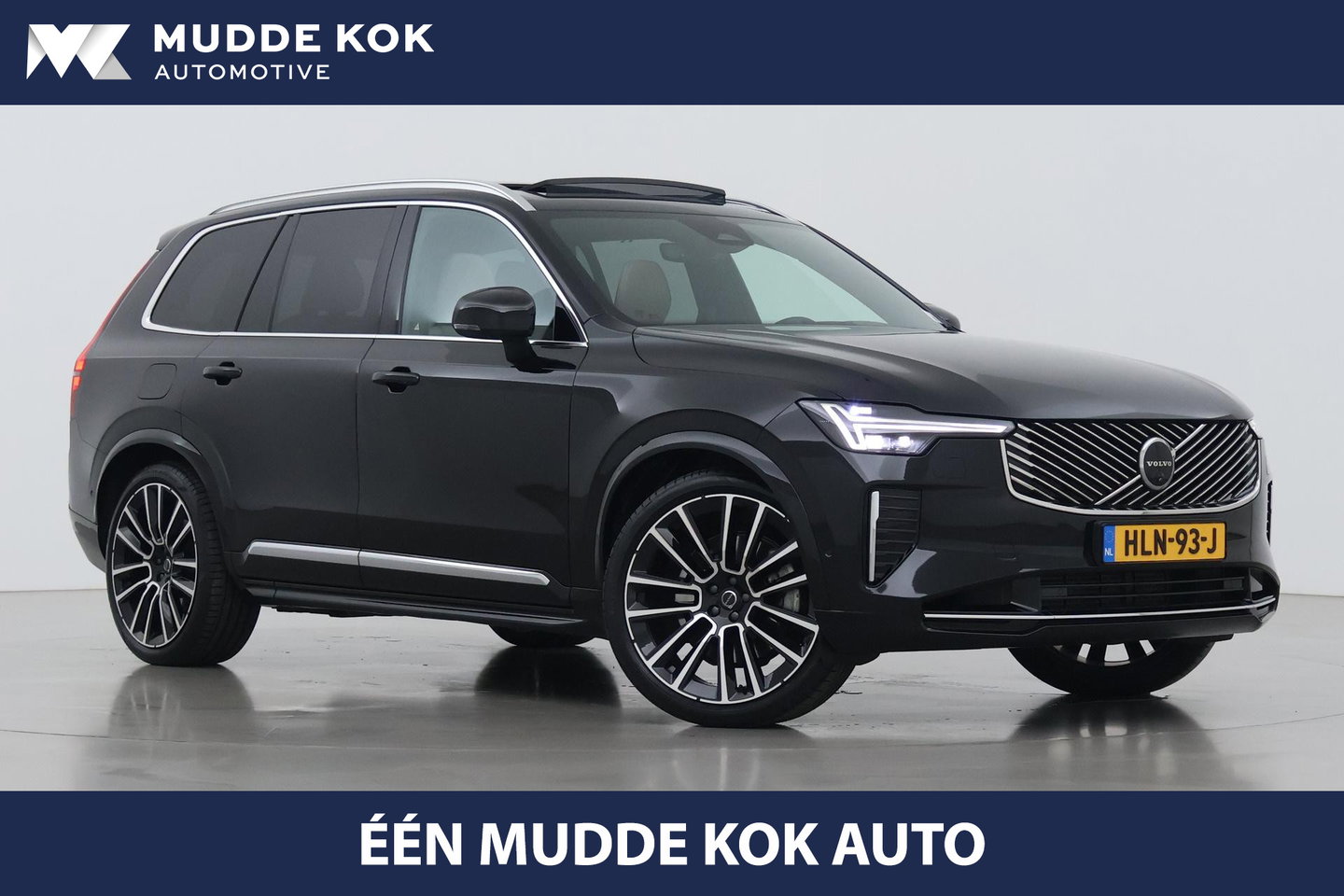 Volvo XC90 T8 Ultra Bright | Luchtvering | Bowers&Wilkins | Panoramadak | Trekhaak | 360° Camera | Massage | Head-Up | 22 Inch