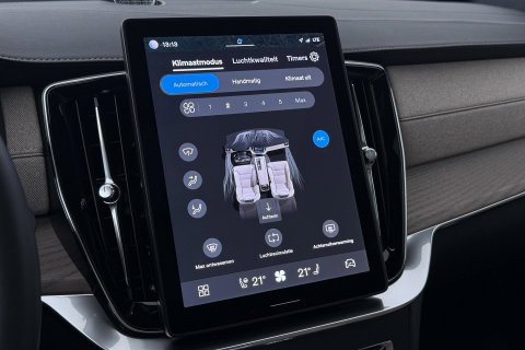 Volvo XC90 T8 Ultra Bright | Luchtvering | Bowers&Wilkins | Panoramadak | Trekhaak | 360° Camera | Massage | Head-Up | 22 Inch