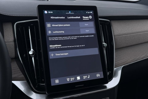 Volvo XC90 T8 Ultra Bright | Luchtvering | Bowers&Wilkins | Panoramadak | Trekhaak | 360° Camera | Massage | Head-Up | 22 Inch