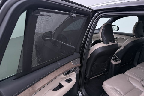 Volvo XC90 T8 Ultra Bright | Luchtvering | Bowers&Wilkins | Panoramadak | Trekhaak | 360° Camera | Massage | Head-Up | 22 Inch